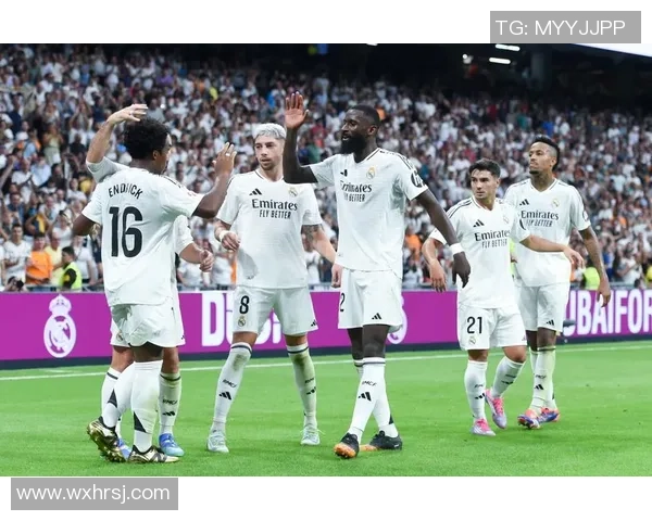 英超经典对决巴萨与皇马战成平局帽子戏法点燃全场激情