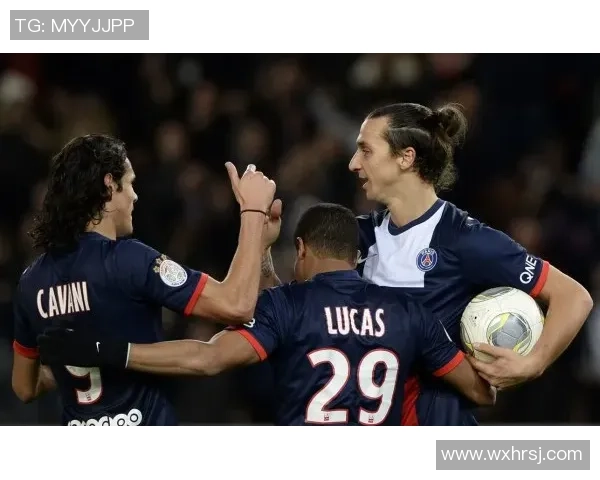 英超精彩对决巴黎圣日耳曼与莱比锡战成平局帽子戏法瞬间点燃全场激情