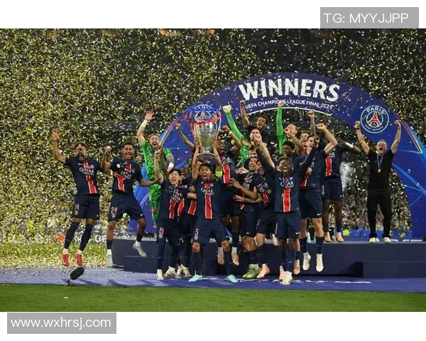 意甲激战巴黎圣日耳曼大胜曼联三球绝杀点燃全场激情