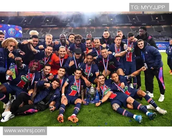 欧冠激战：巴黎圣日耳曼大胜AC米兰红牌事件引发全场热议与争议